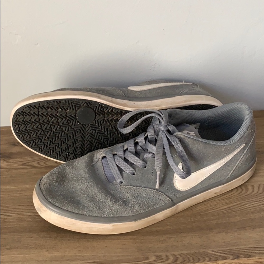 sb suede